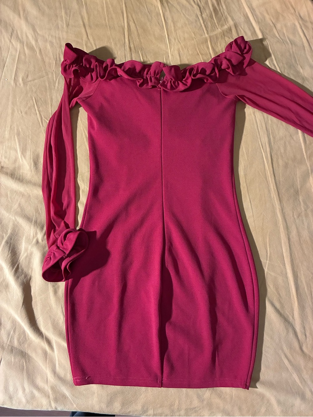 Off-Shoulder Ruffle Bodycon Dress in Red - Picture 2 of 3
